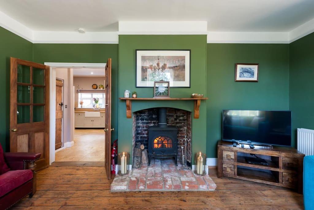 Firs Sleeps 15 Stunning Country House With Hot Tub Sudbourne Extérieur photo