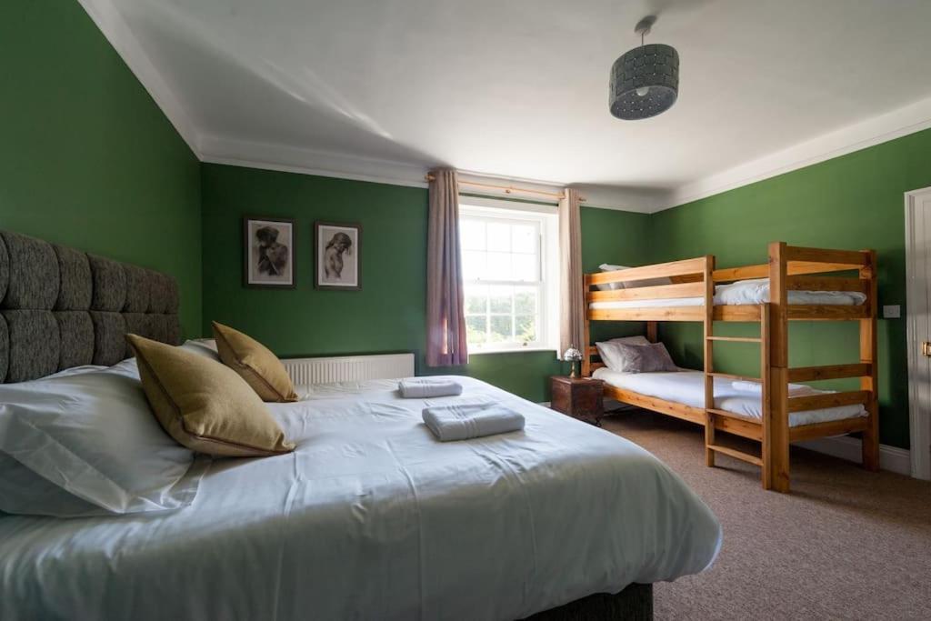 Firs Sleeps 15 Stunning Country House With Hot Tub Sudbourne Extérieur photo