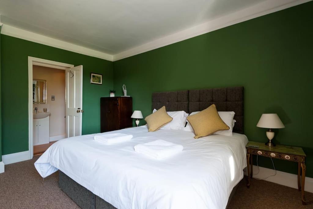 Firs Sleeps 15 Stunning Country House With Hot Tub Sudbourne Extérieur photo
