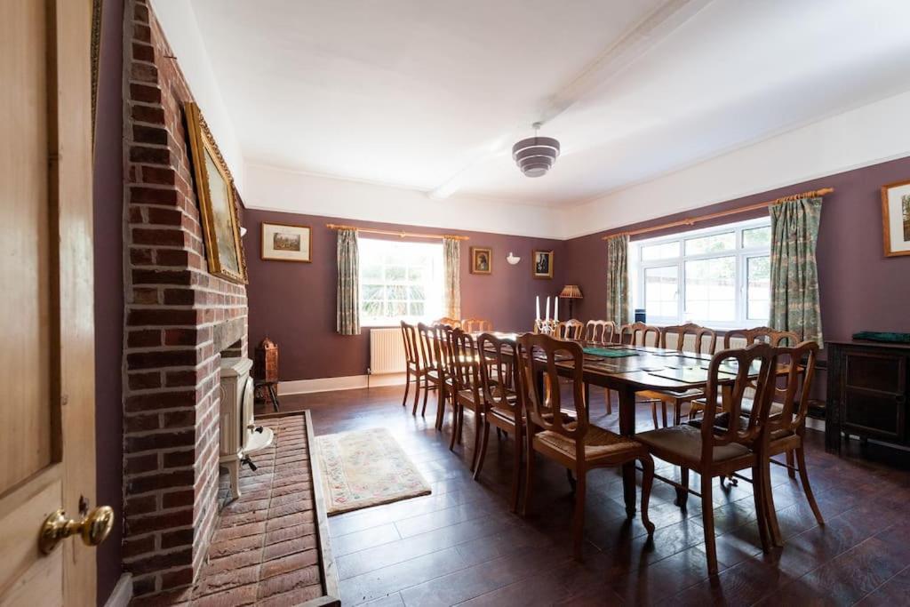 Firs Sleeps 15 Stunning Country House With Hot Tub Sudbourne Extérieur photo