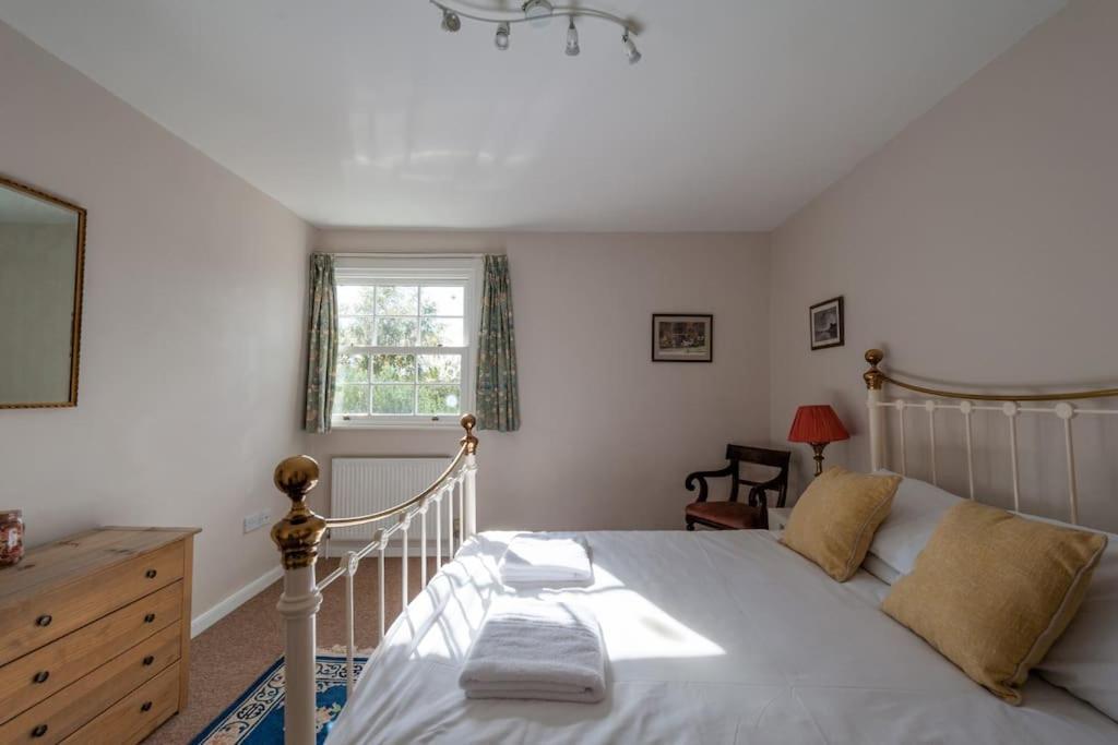 Firs Sleeps 15 Stunning Country House With Hot Tub Sudbourne Extérieur photo