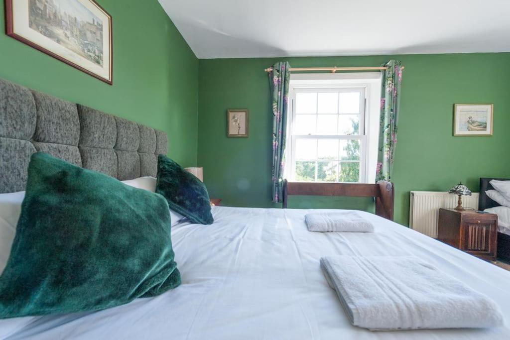 Firs Sleeps 15 Stunning Country House With Hot Tub Sudbourne Extérieur photo